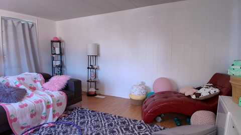 Media: skyewatson Chaturbate 2025-06-30 20:30:00