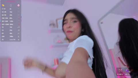 little_sweet_18 @ chaturbate on 20250701