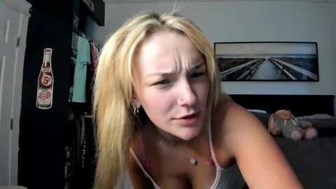 Media: misskatiexo Chaturbate 2025-07-01 01:25:00