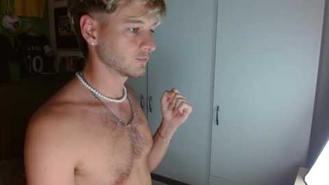 Media: freddy_star Chaturbate 2025-07-02 14:05:00