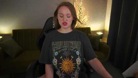 Media: lylanimfa Chaturbate 2025-07-02 16:17:00