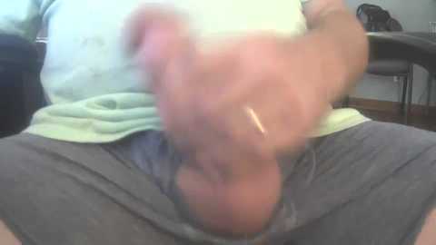 Media: il_undercover Chaturbate 2025-07-03 14:37:00