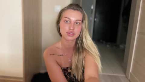 Media: skyffi Chaturbate 2025-07-03 20:57:00