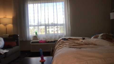 Media: xcalveemolly Chaturbate 2025-07-03 14:41:00