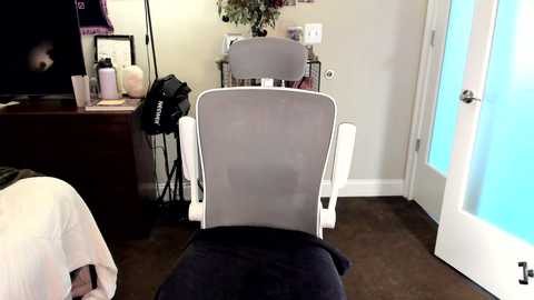 eve003300 @ chaturbate on 20250704