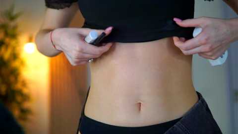 lesaismore @ chaturbate on 20250704