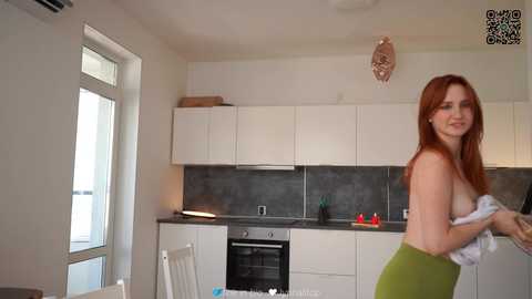 lynnalltop @ chaturbate on 20250704