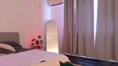 breeding_material @ chaturbate on 20250705