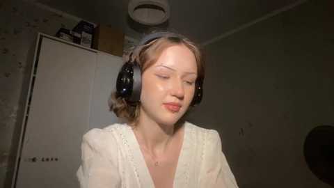 erlinafrary @ chaturbate on 20250705