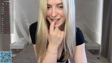 skyeveil @ chaturbate on 20250705