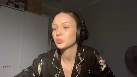 erlinafrary @ chaturbate on 20250706