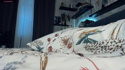 one_1ove @ chaturbate on 20250707