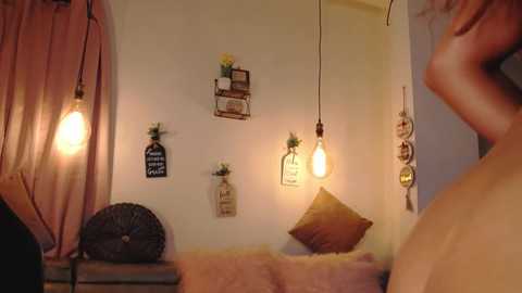 Media: selenarossi Chaturbate 2025-07-08 16:12:00