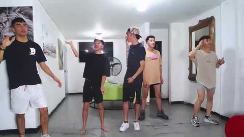 benz_boys @ chaturbate on 20250710