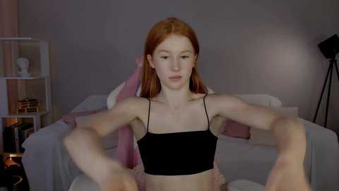 leahsthetics @ chaturbate on 20250712