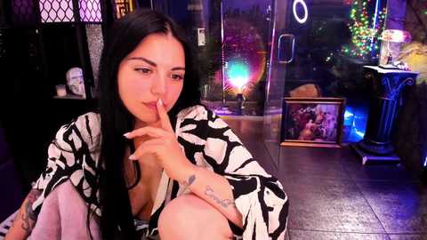 alma_pearl @ chaturbate on 20250713