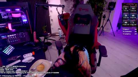evelyne92 @ chaturbate on 20250714