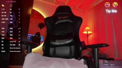 laura_hills18 @ chaturbate on 20250715
