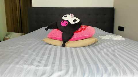 mazeekiin @ chaturbate on 20250715