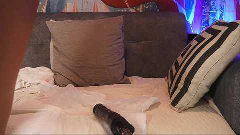 amelia_lov @ chaturbate on 20250716