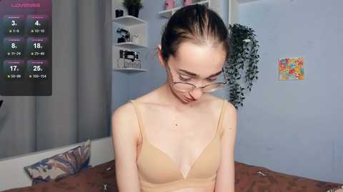 polly_bee @ chaturbate on 20250717