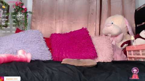 stephanie_golden @ chaturbate on 20250717