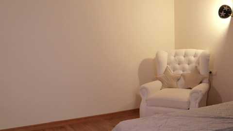 ella_twinkle @ chaturbate on 20250718