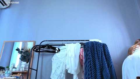 loyess @ chaturbate on 20250718