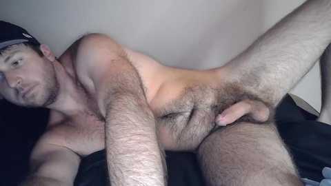 Media: theetwohander Chaturbate 2025-07-18 03:04:00