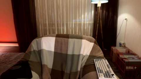 ksenomi @ chaturbate on 20250719