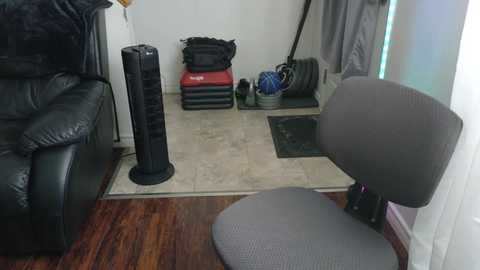 thekodyy @ chaturbate on 20250721