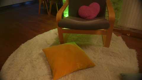 the_pretty_poison @ chaturbate on 20250722