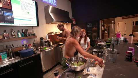 blondefoxsilverfox @ chaturbate on 20250724