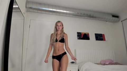 ariah_is_blonde @ chaturbate on 20250726