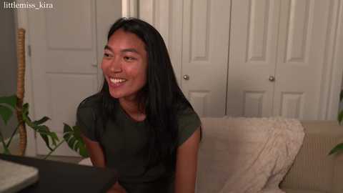 littlemiss_kira @ chaturbate on 20250726
