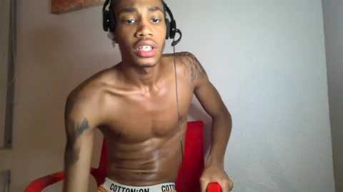 Media: blackbulltitus Chaturbate 2025-07-28 02:34:00