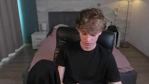 lovely_kevin_ @ chaturbate on 20250728