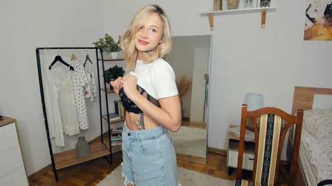 glossybabe_ @ chaturbate on 20250729