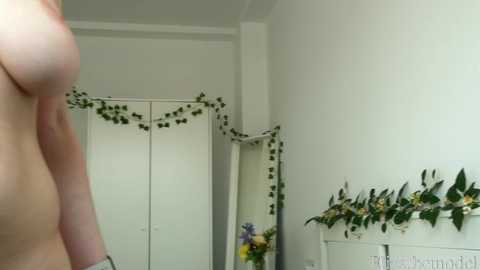 elizathemodel @ chaturbate on 20250801