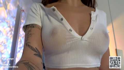 tootightwithbra @ chaturbate on 20250801