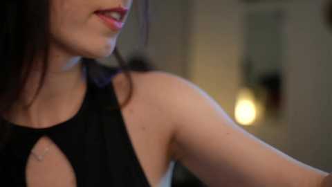 Media: _blackbee_ Chaturbate 2025-08-02 11:46:00