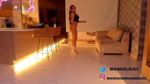 Media: cute_molly18 Chaturbate 2025-08-02 02:29:00