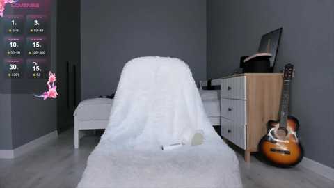 Media: hi_miki Chaturbate 2025-08-02 12:46:00