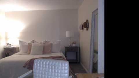 Media: audreysummerwood Chaturbate 2025-08-03 05:44:00