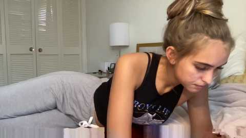 alaunaa @ chaturbate on 20250804