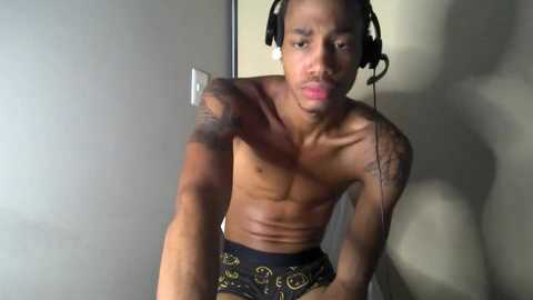 blackbulltitus @ chaturbate on 20250804