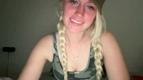 smexxii93 @ chaturbate on 20250804