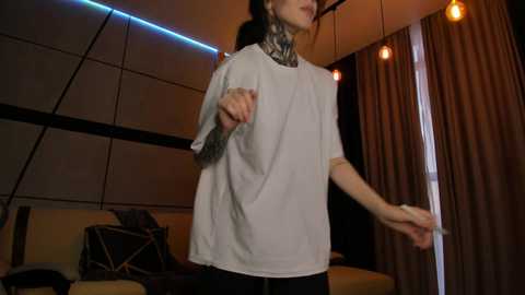 uwu_eva @ chaturbate on 20250804