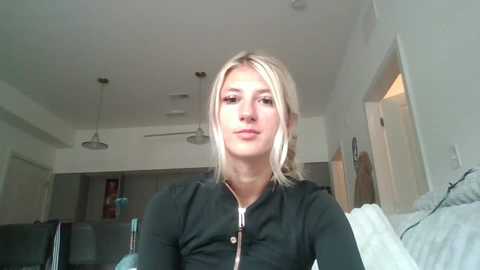 Media: parisbaby2000 Chaturbate 2025-08-05 20:12:00