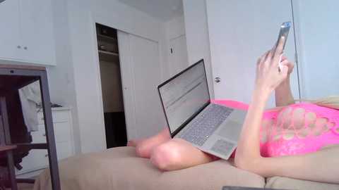 Media: juicyjamiee Chaturbate 2025-08-06 13:49:00